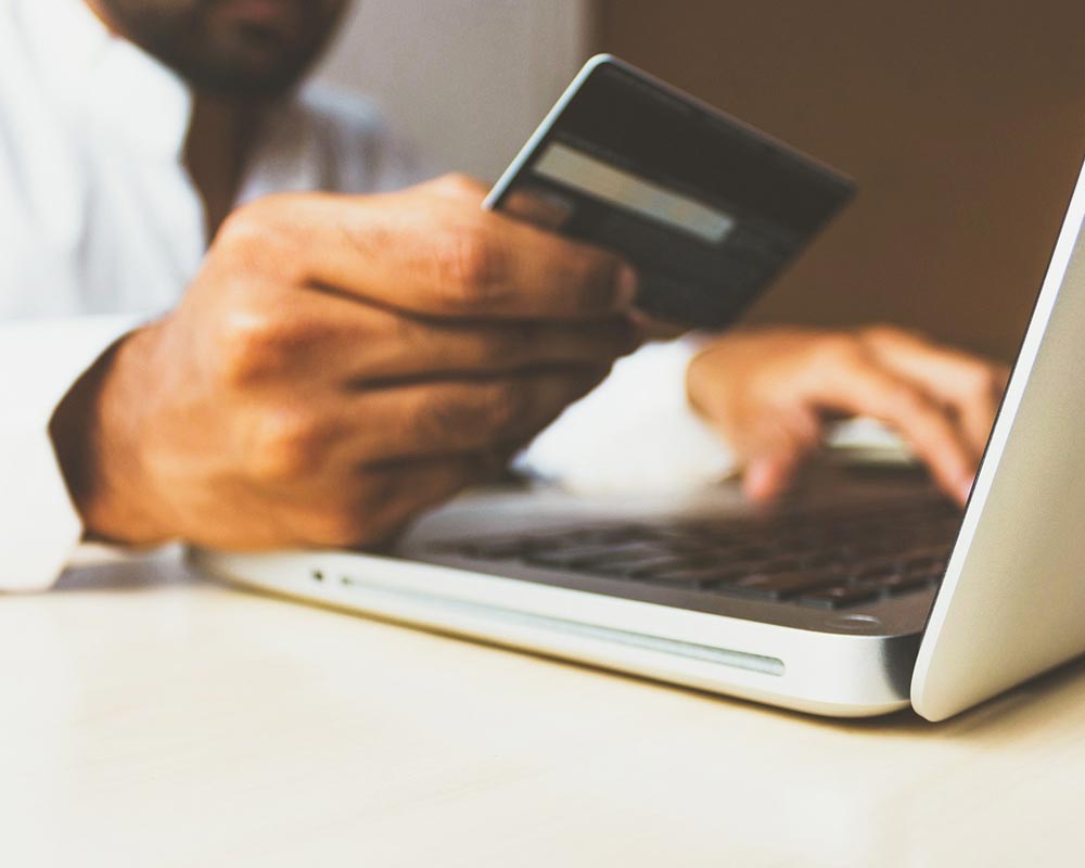 Paiement en ligne sécurisé - Crédit photo : Free stock photo Rupixen